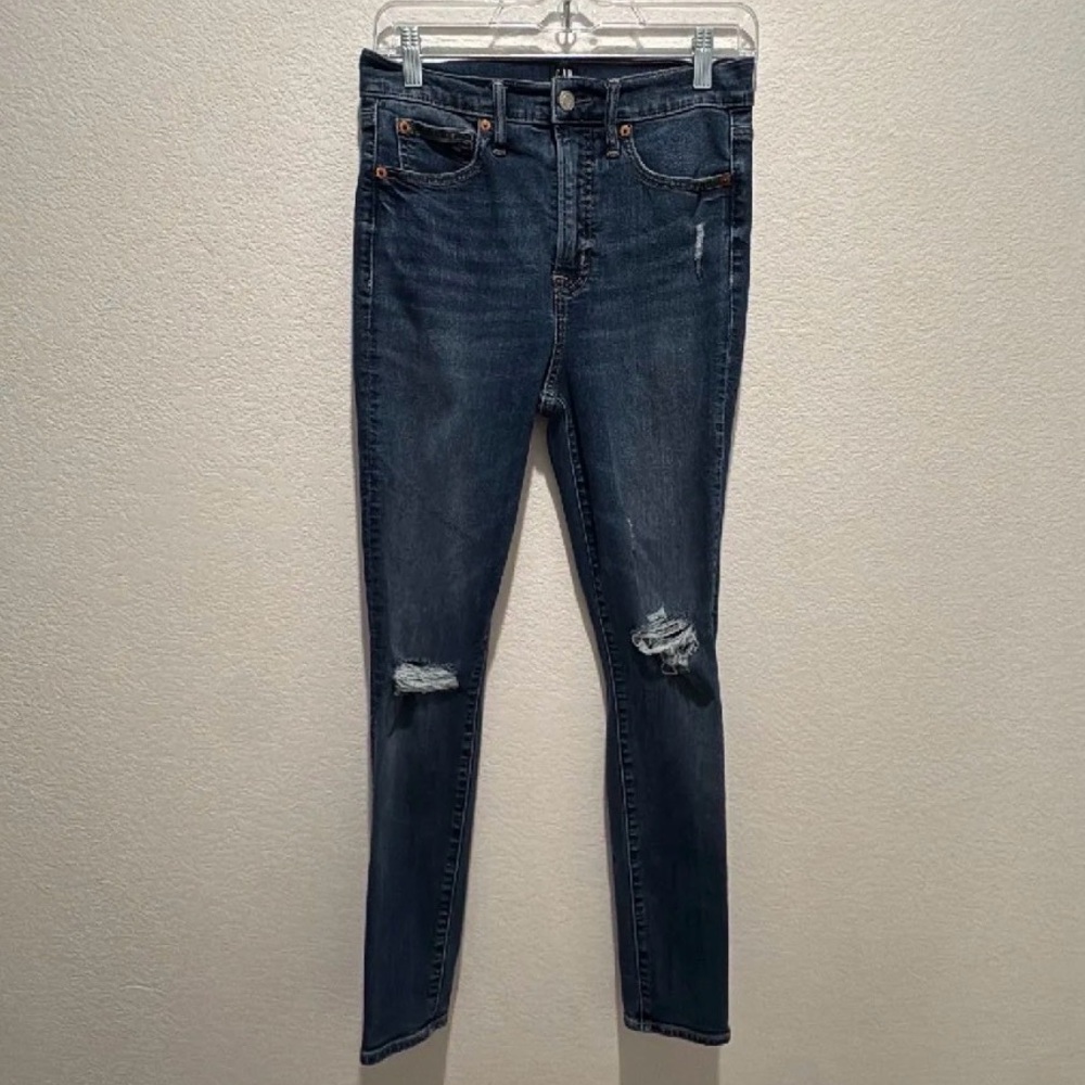 GAP skinny jeans size 4